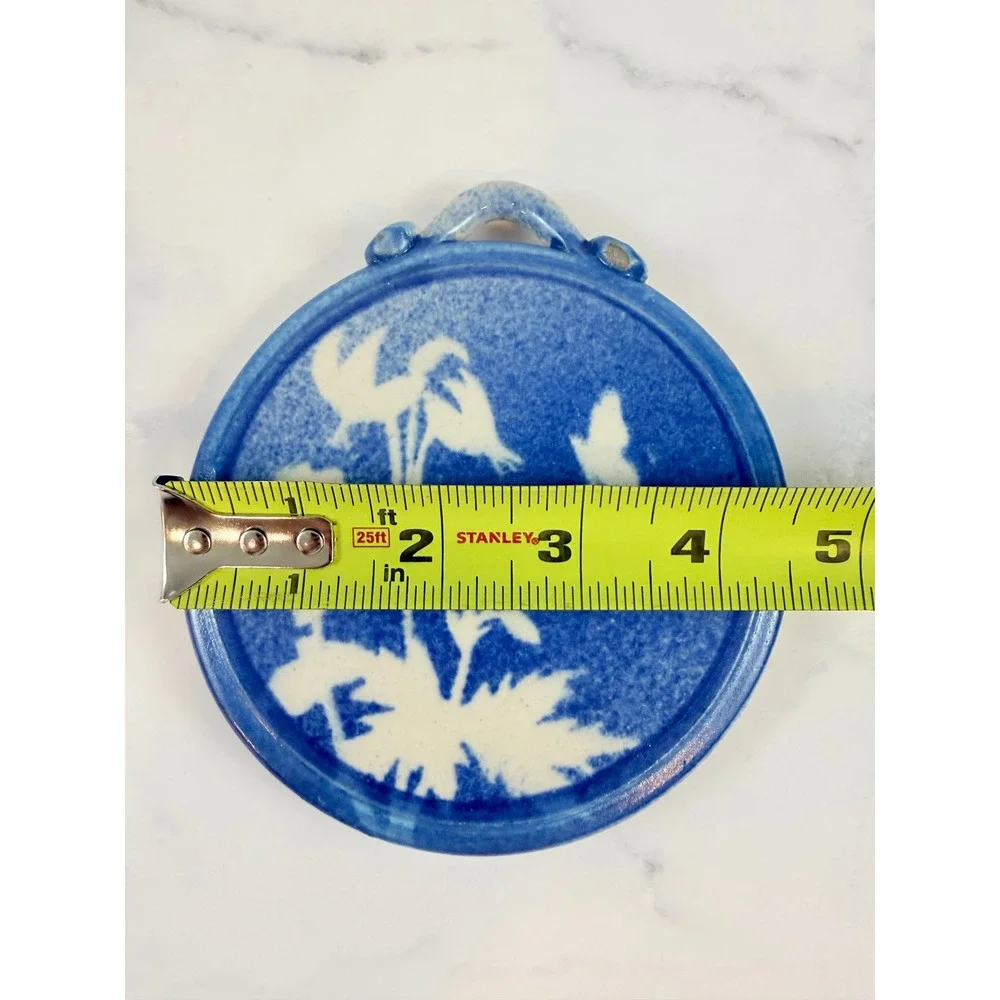 VTG Stoneware Blue White Floral Bun Warmer Engraved Message Signed 4 3/4in